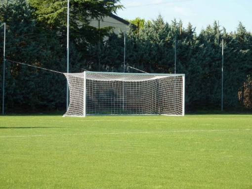 Attēls Stacionāri futbola vārti ar aizmugurējiem tīkla stabiem 7,32 x 2,44 m – P5907